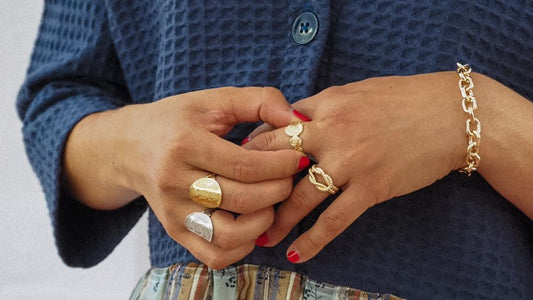 Pourquoi offre-t-on une bague comme symbole d’amour ?