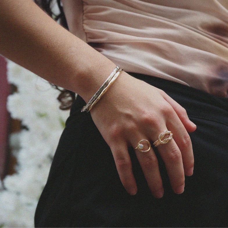 Bague noeuf torsadé pour femme plaqué or 18 carats