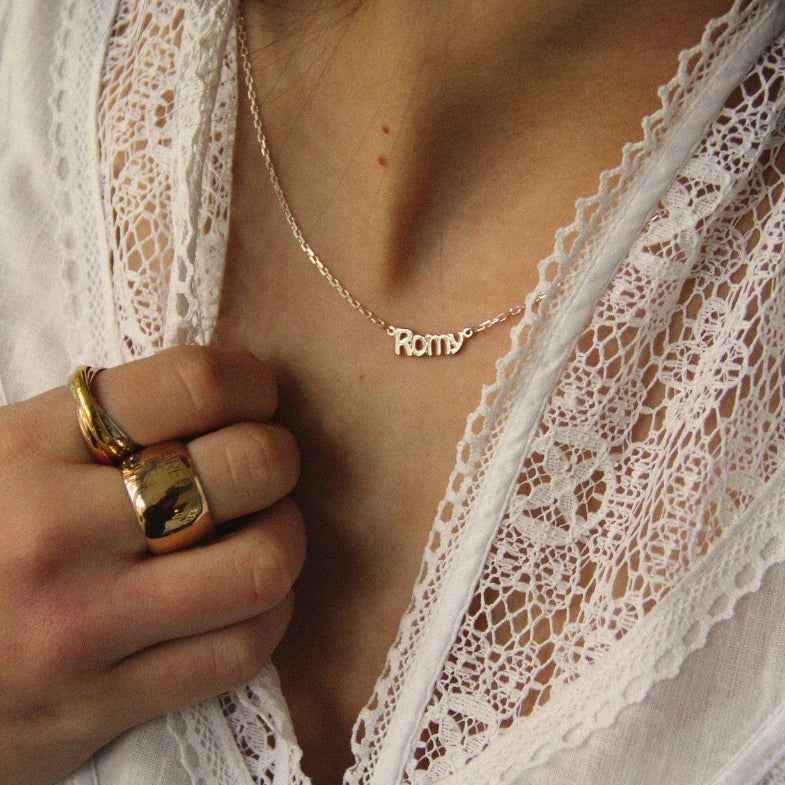 Collier prénom en or jaune 18 carats • Elias