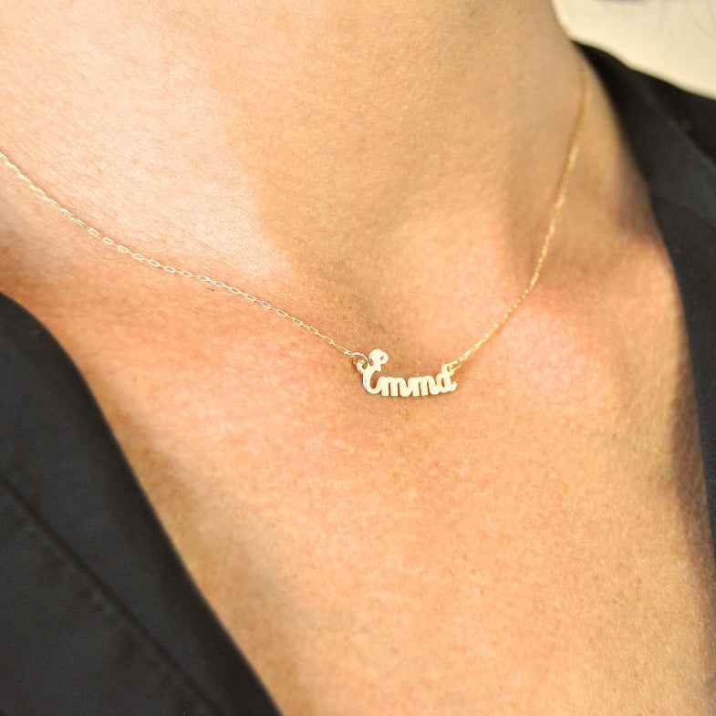 Collier avec prénom en or 18 carats • Flow