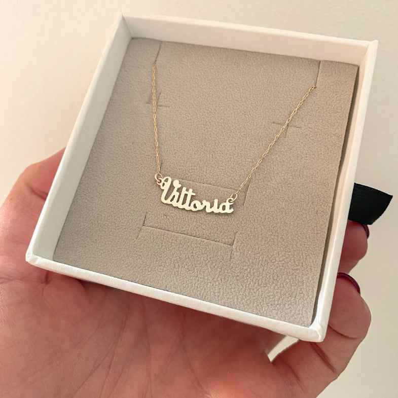 Collier avec prénom en or 18 carats • Flow