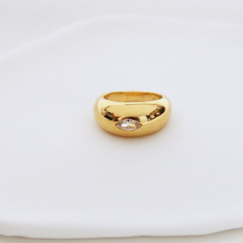 Bague de petit doigt en plaqué or • Floria