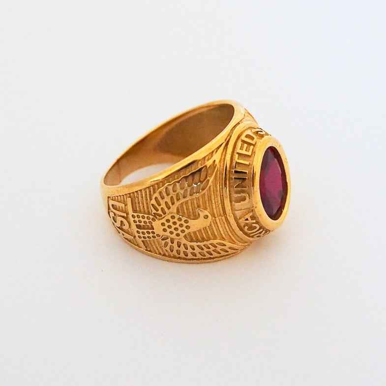 Bague universitaire or 9 carats • United