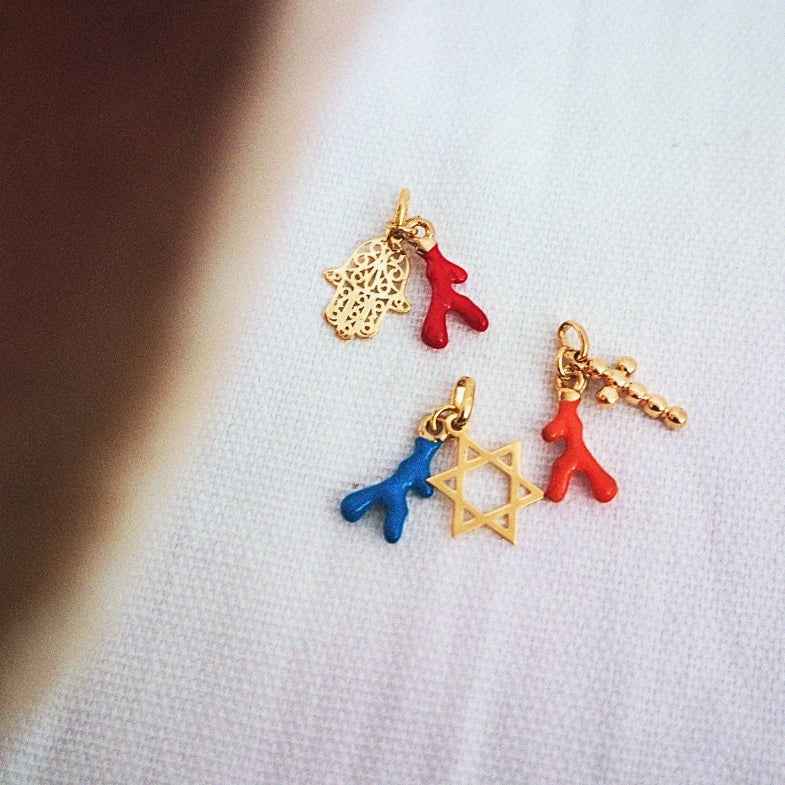 Pendentif main de Fatma en or 18 carats • Totti