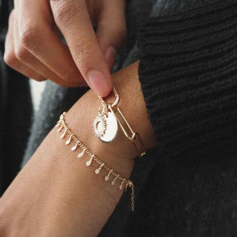Bracelet médaille personnalisée plaqué or 18 carats • Lily