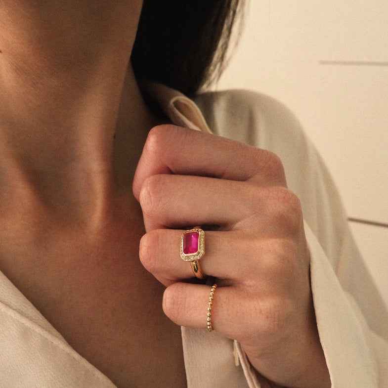 Bague petit doigt perlée en plaqué or • Ross