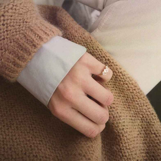 Bague petit doigt dorée en or 18 carats • Sandro