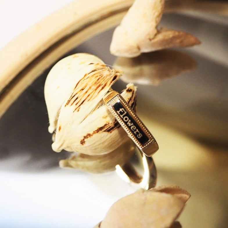 Chevalière femme personnalisable en plaqué or • Paula