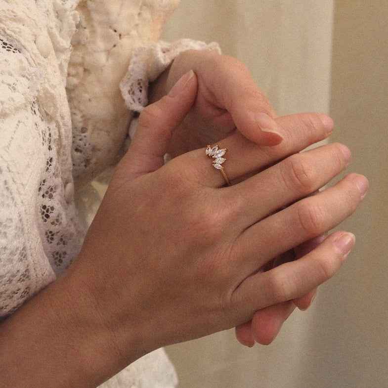 Bague couronne dorée à l'or 18 carats • Fantasia