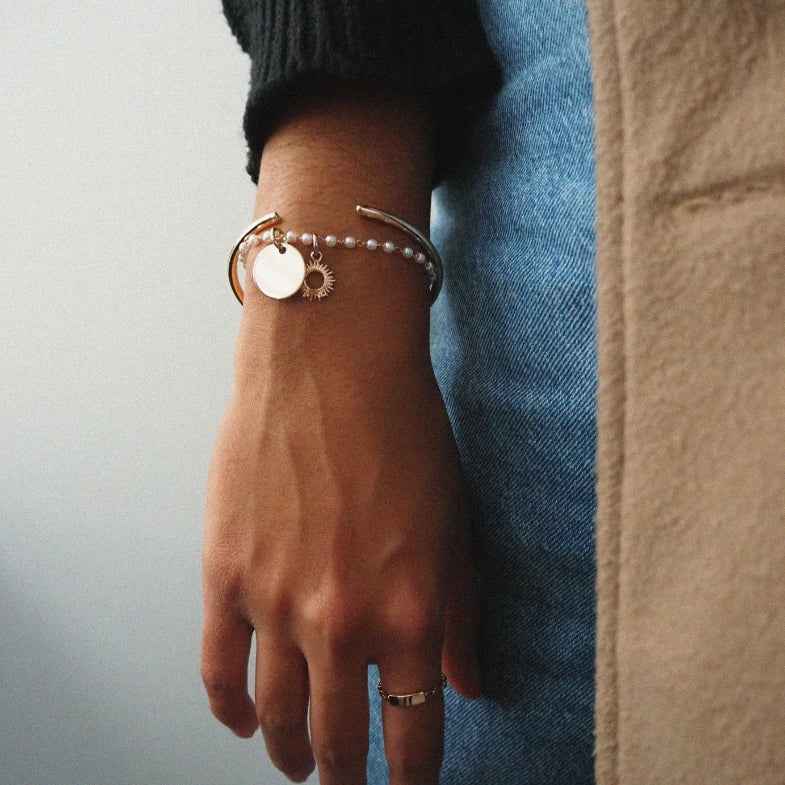 Jonc ouvert doré à l'or 18 carats • Vanessa