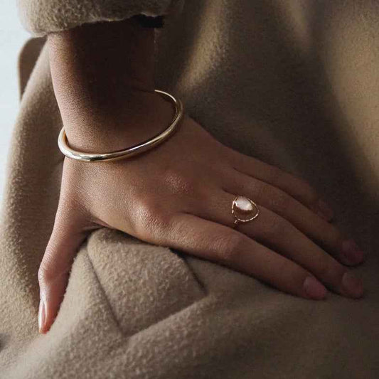 Maxi jonc doré à l'or 18 carats • Xoxo