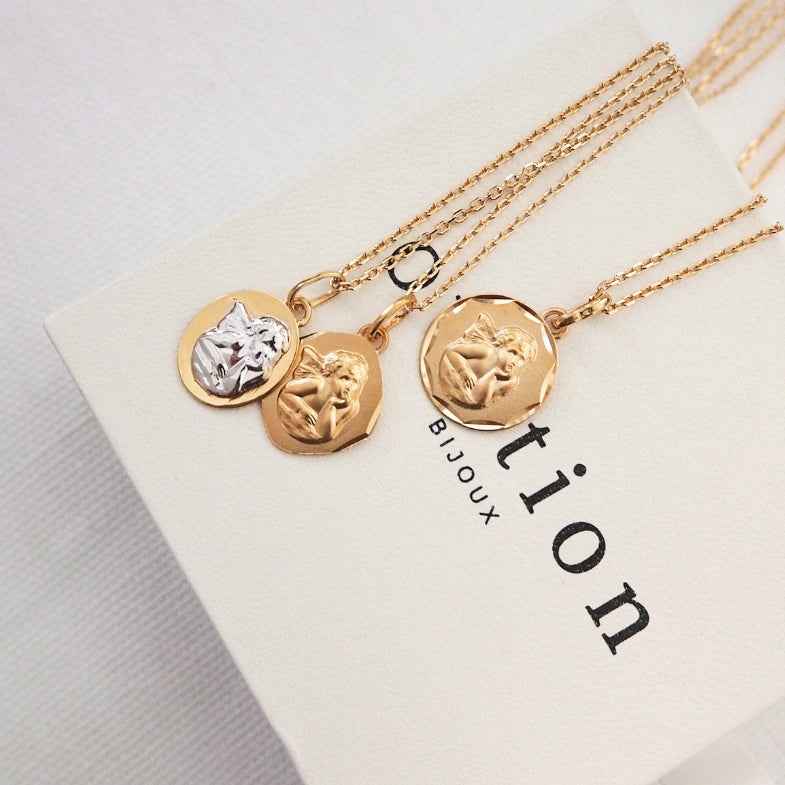 Médaille ange en or 18 carats • Marta