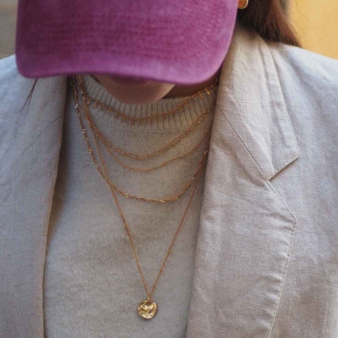 Pendentif martelé en plaqué or 18 carats • Pépita (Copie)