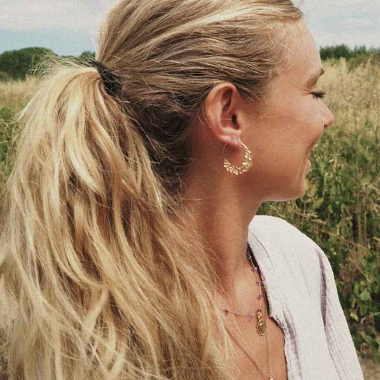 Créoles fleurs dorées à l'or 18 carats • Flora