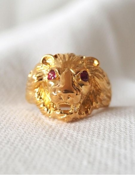Bague tête de lion or 18k yeux rouges • Ovation Bijoux