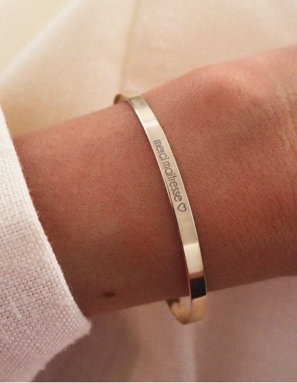 Personalized Zodiac Sign Bracelet With Round Medal to Engrave Women's  Bracelet, Personalized Gift, Engraved, Mom Gift, Birth - Etsy