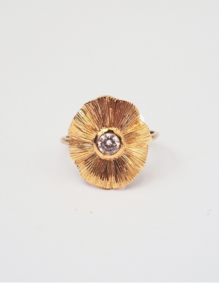 Bague fleur dorée à l'or 18 carats • Ovation Bijoux