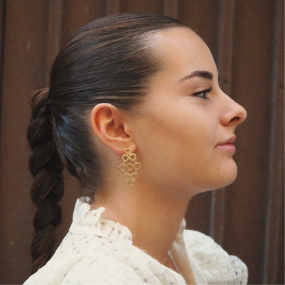 Boucles d'oreilles pendantes martelées originales pour femme en plaqué or