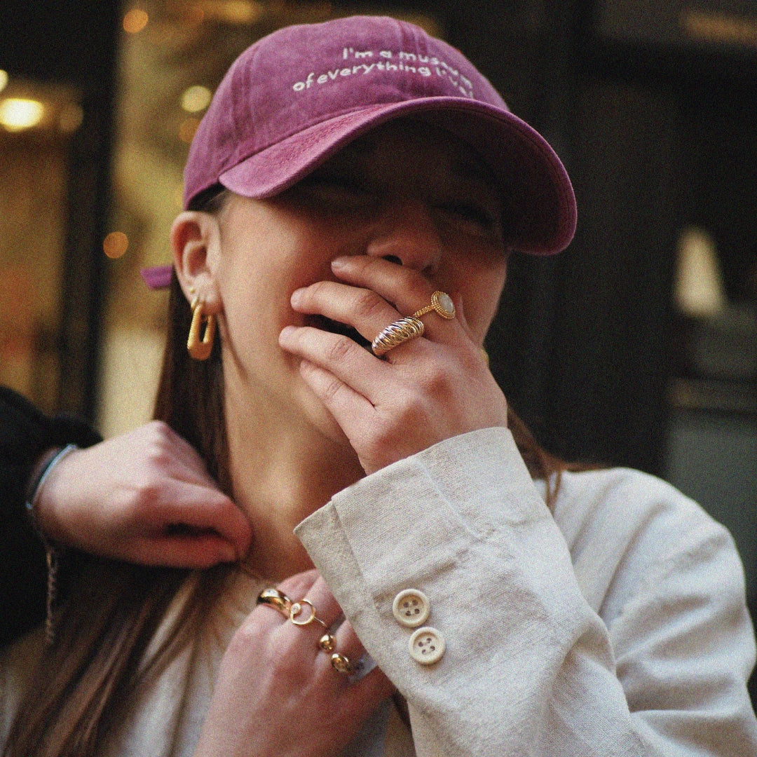 Casquette rose femme à message brodé – citation tendance aesthetic
