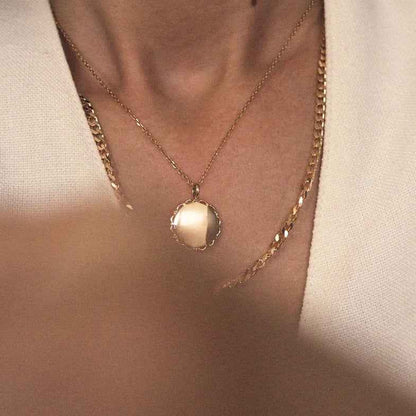 Pendentif personnalisé en plaqué or 18k • Cléo