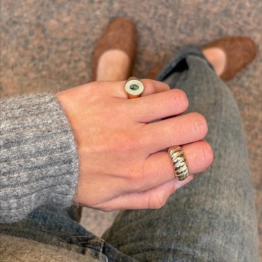 chevalière de petit doigt femme pierre verte