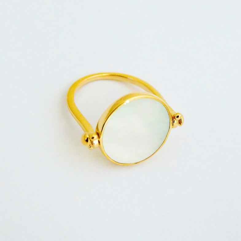 Bague nacre réversible plaqué or • Tory