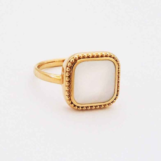 Bague nacre carrée dorée à l'or 18k • Dream