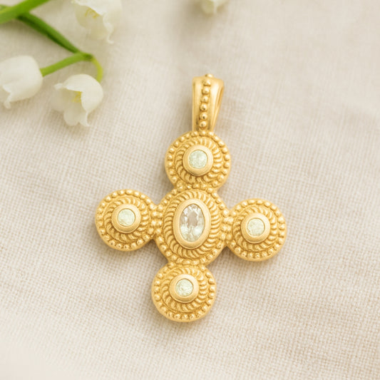 Pendentif croix carrée originale or femme