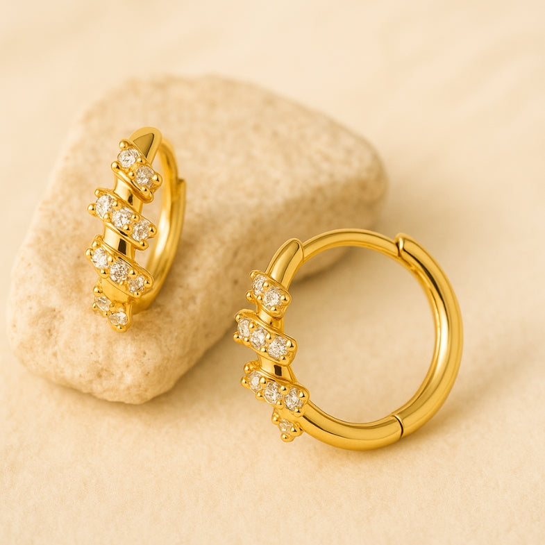Petites créoles femme plaqué or 18 carats et argent