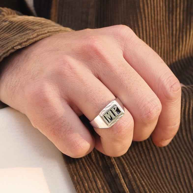 Chevalière homme 2 initiales • Sega