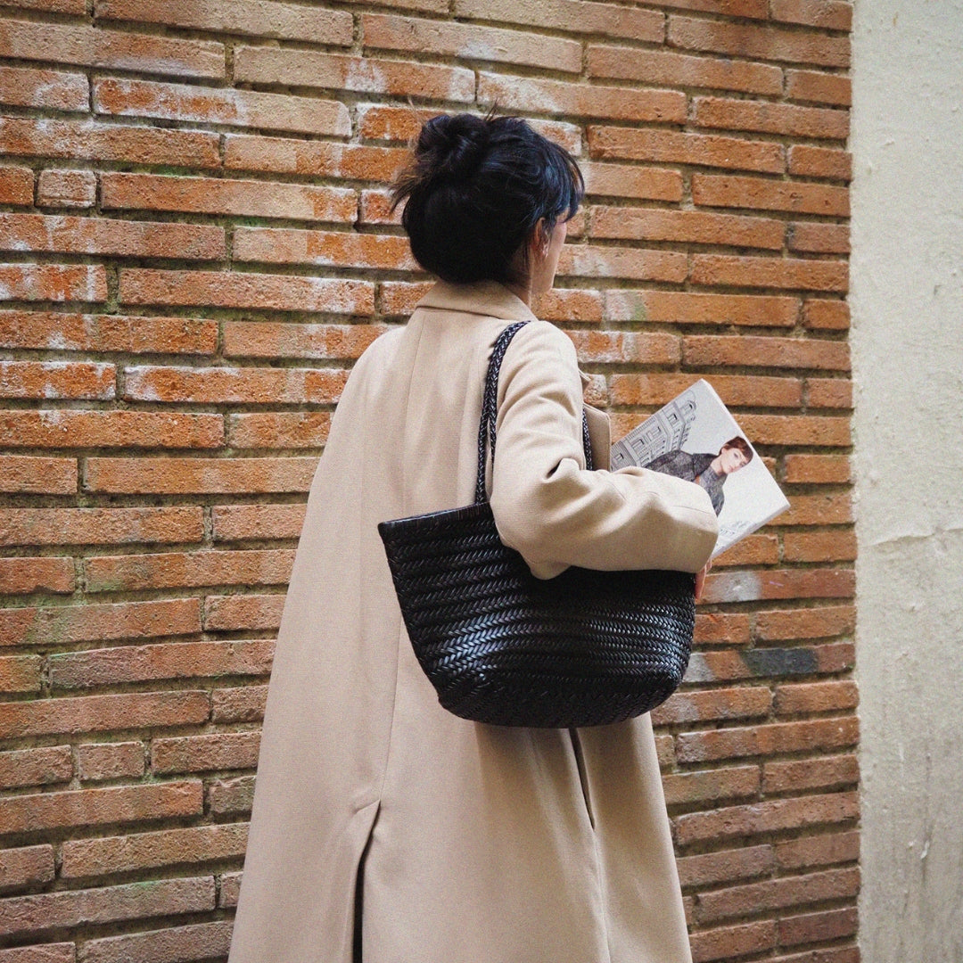 Cabas panier en cuir tressé noir cuir vache grand format