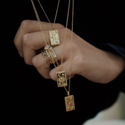 Colgante de estrella bañado en oro de 18 quilates • Stella