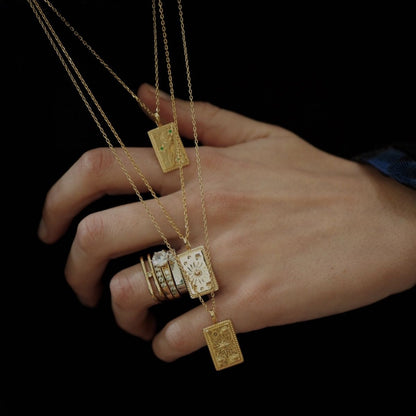 Colgante de estrella bañado en oro de 18 quilates • Stella