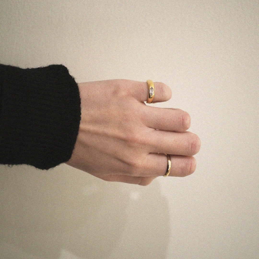 Bague de petit doigt jonc anglais • Satine