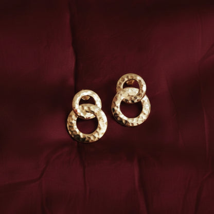 Hammered circle earrings • Idaho