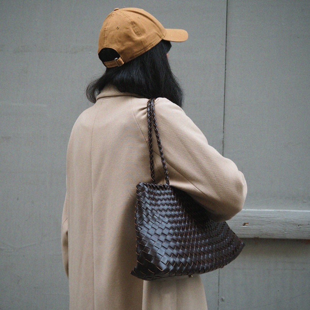 Cabas en cuir tressé trapèze marron foncé