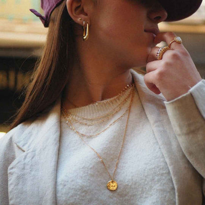 Pendentif martelé en plaqué or 18 carats • Pépita (Copie)