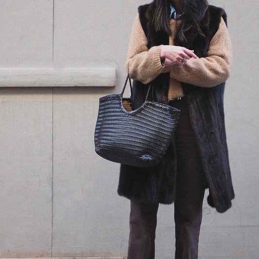 Bolso tote de piel trenzada negra • Aurore