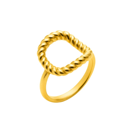 Bague torsadée en plaqué or 18 carats sur fond blanc – bijou doré élégant pour femme Ovation Bijoux