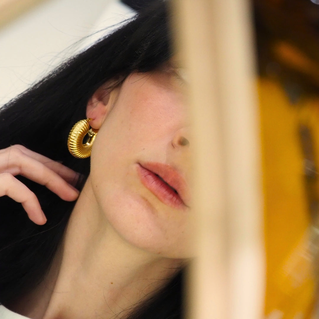 créoles torsadée et bombée plaqué or