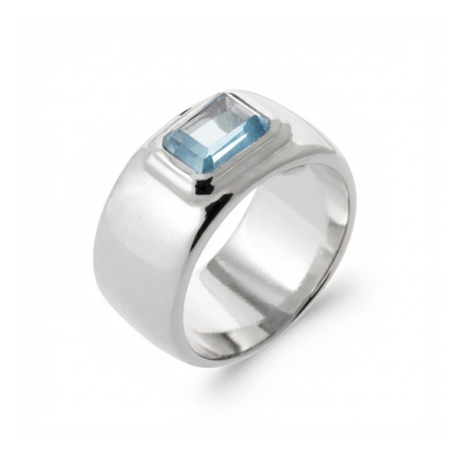 Chevalière argent massif Del Mar avec pierre bleu clair rectangulaire taille émeraude